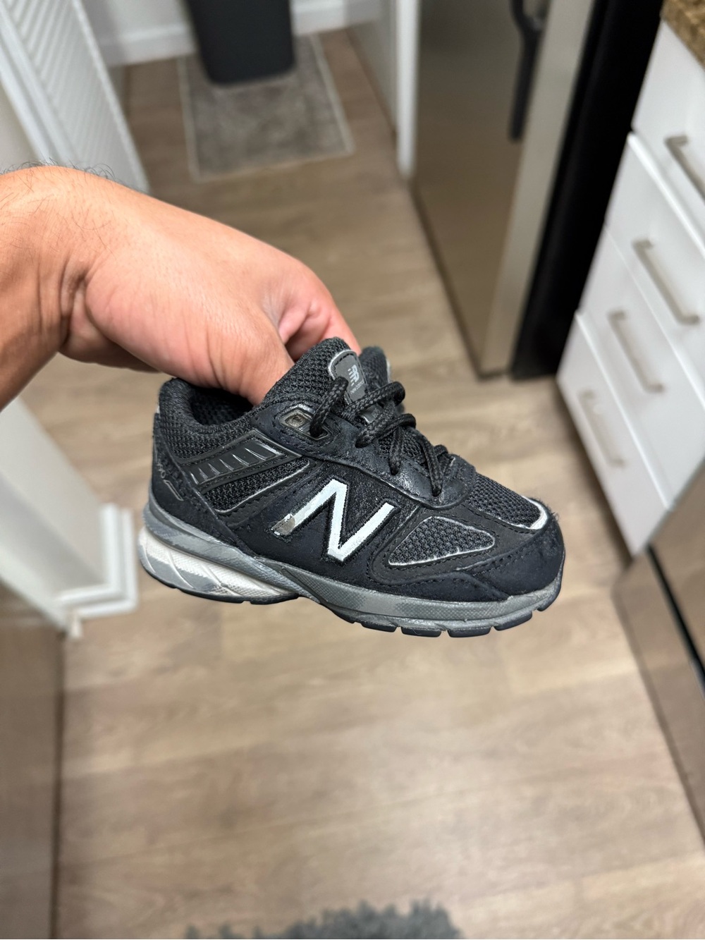 New Balance 990 V5 Black Grey Sneakers Toddler TD Size 5.5 Used Missing Insoles